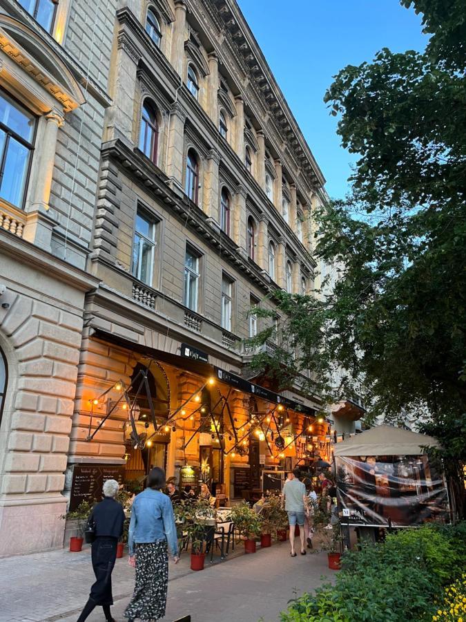 Casa Nora Liszt Ferenc Ter Apartment Budapest Luaran gambar
