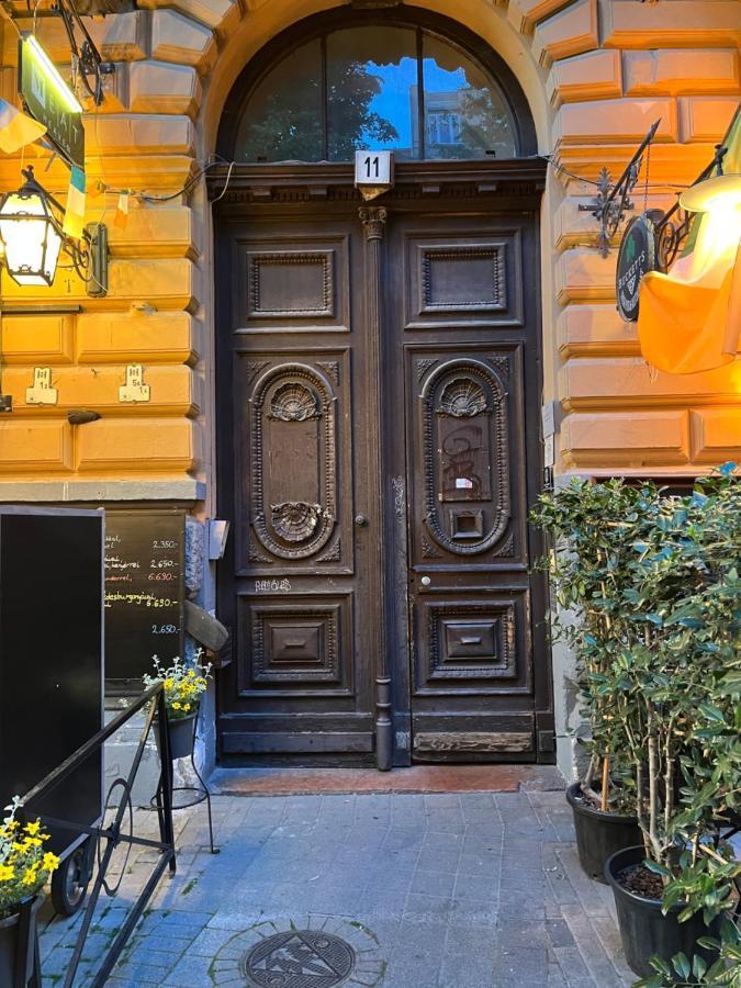 Casa Nora Liszt Ferenc Ter Apartment Budapest Luaran gambar