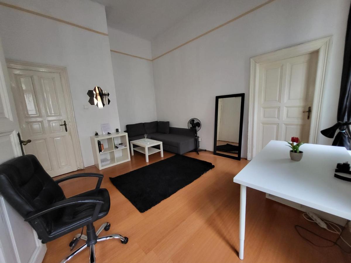 Casa Nora Liszt Ferenc Ter Apartment Budapest Luaran gambar